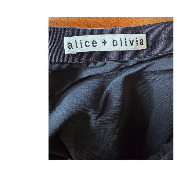 Alice + Olivia Conner Mini Skirt, Pleated, Floral, 98% Cotton, Sz 8 or M - Picture 3 of 11